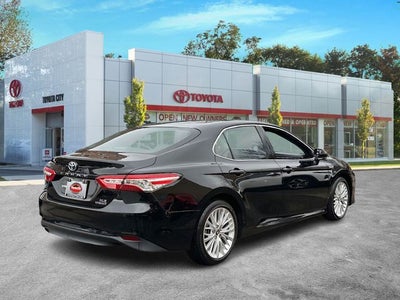 2018 Toyota Camry Hybrid LE