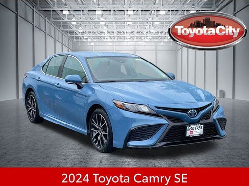 2024 Toyota Camry Hybrid SE
