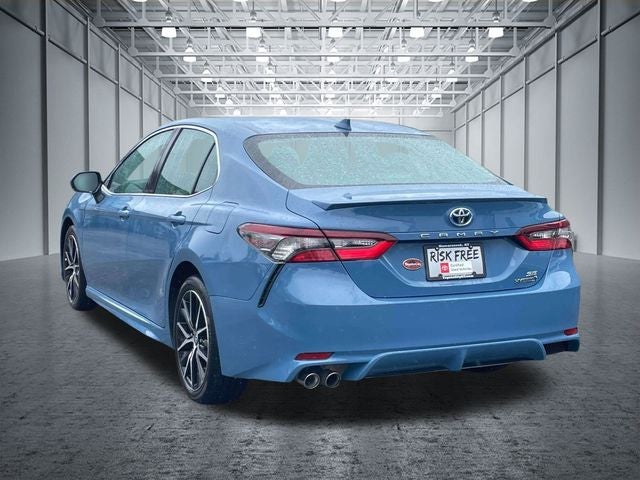 2024 Toyota Camry Hybrid SE