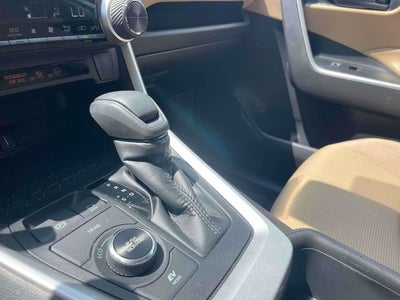 2022 Toyota RAV4 Hybrid LE