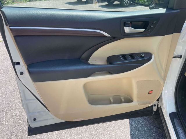 2016 Toyota Highlander Limited