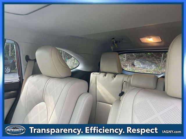 2021 Toyota Highlander Hybrid Platinum