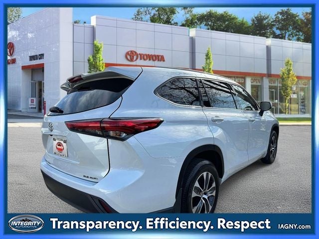 2022 Toyota Highlander XLE