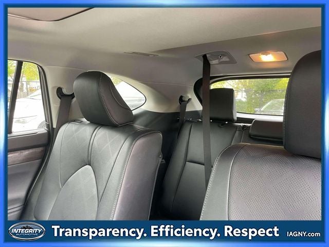 2024 Toyota Highlander Platinum