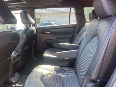 2023 Toyota Highlander XSE