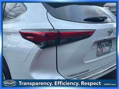 2023 Toyota Highlander XLE