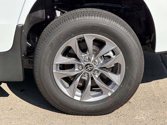 2026 Toyota Sienna LE Mobility Van