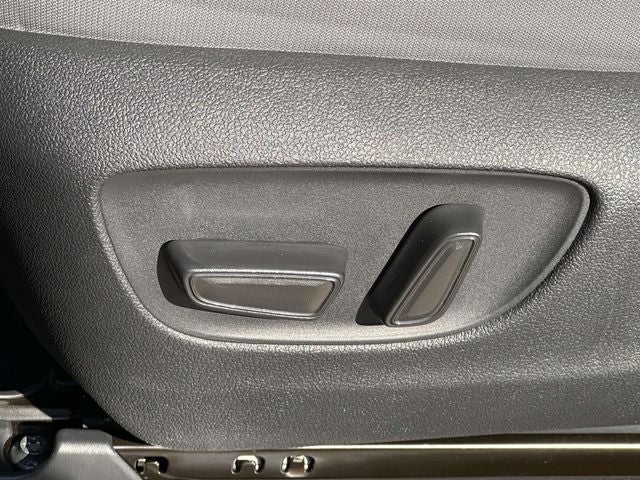 2026 Toyota Sienna LE Mobility Van