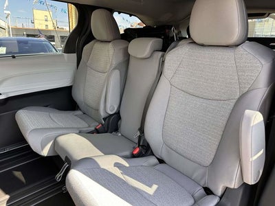 2026 Toyota Sienna LE Mobility Van