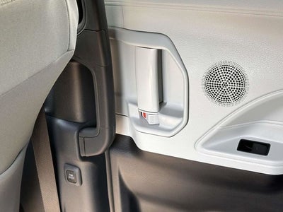 2026 Toyota Sienna LE Mobility Van