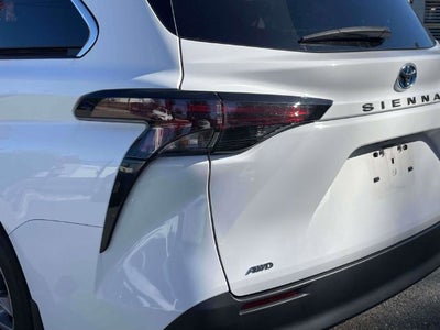 2024 Toyota Sienna LE 8 Passenger