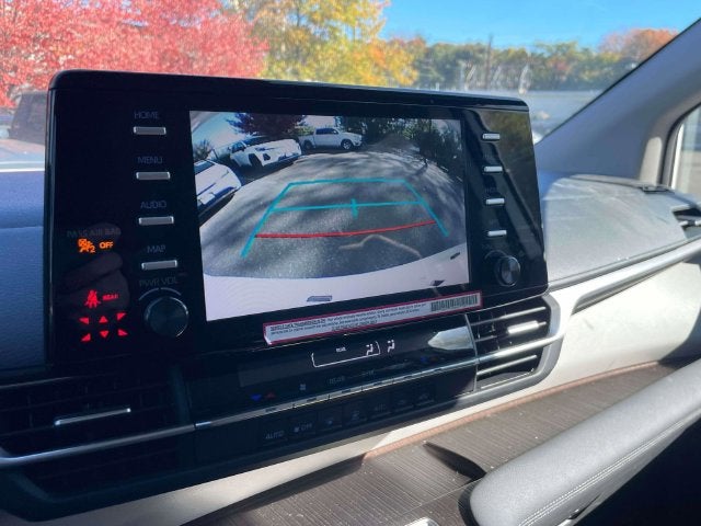2024 Toyota Sienna LE 8 Passenger
