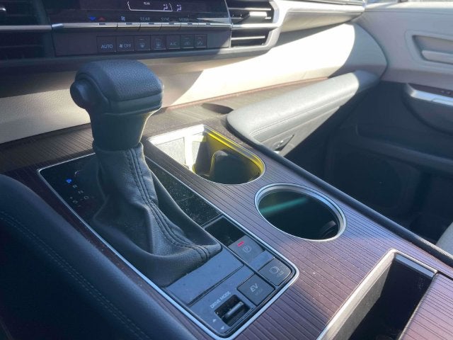 2024 Toyota Sienna LE 8 Passenger