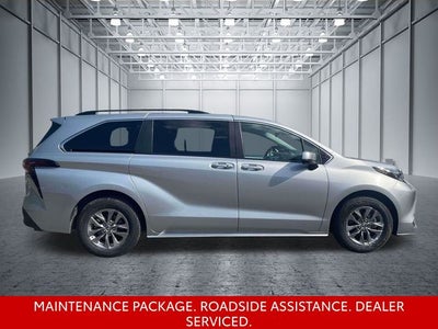 2025 Toyota Sienna XLE 8 Passenger
