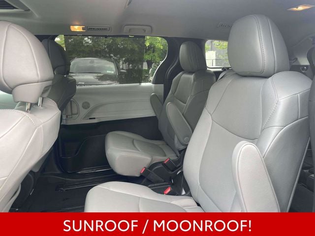 2025 Toyota Sienna XLE 8 Passenger