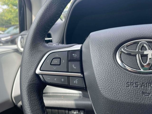 2025 Toyota Sienna XLE 8 Passenger