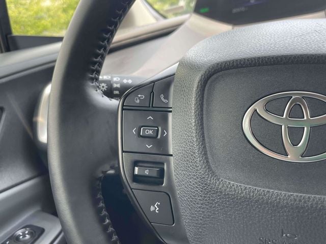 2025 Toyota Prius LE