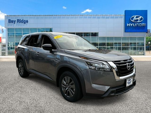 2024 Nissan Pathfinder S