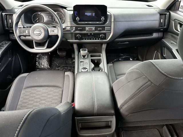 2024 Nissan Pathfinder S