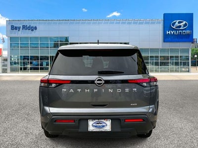 2024 Nissan Pathfinder S