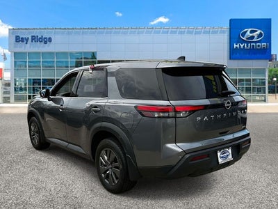 2024 Nissan Pathfinder S
