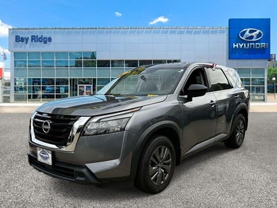 2024 Nissan Pathfinder S