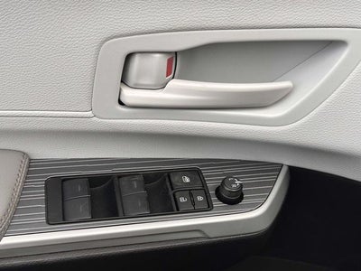 2026 Toyota Sienna LE Mobility 8 Passenger