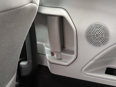 2026 Toyota Sienna Mobility LE 8 Passenger