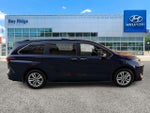 2022 Toyota Sienna Limited 7 Passenger