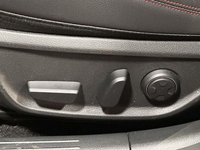 2025 Genesis G70 2.5T Sport Prestige