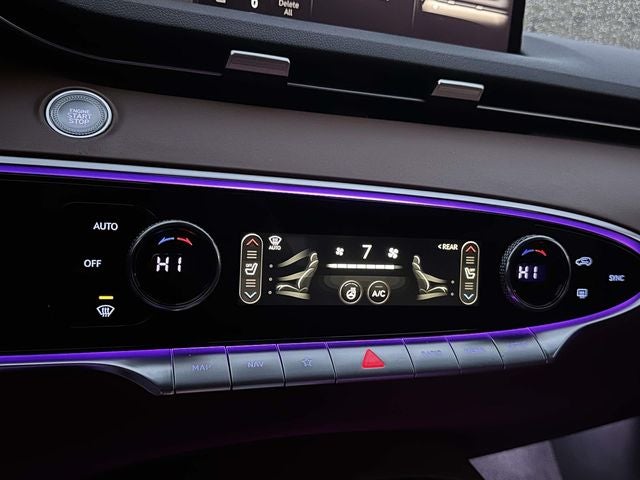 2023 Genesis GV70 2.5T