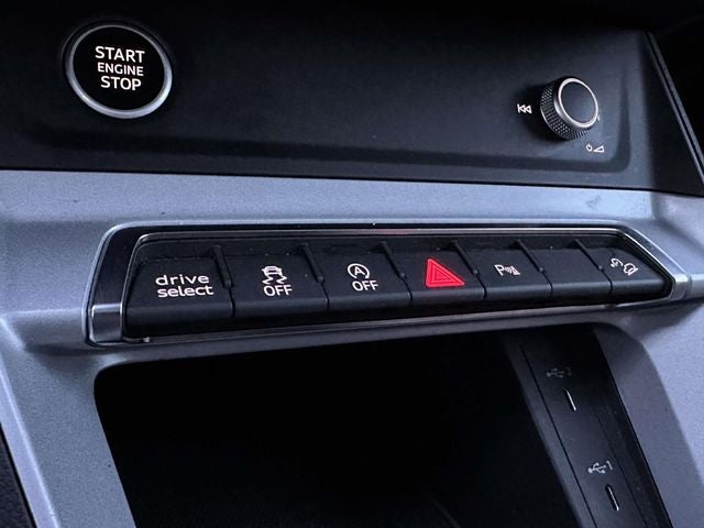 2022 Audi Q3 Premium quattro