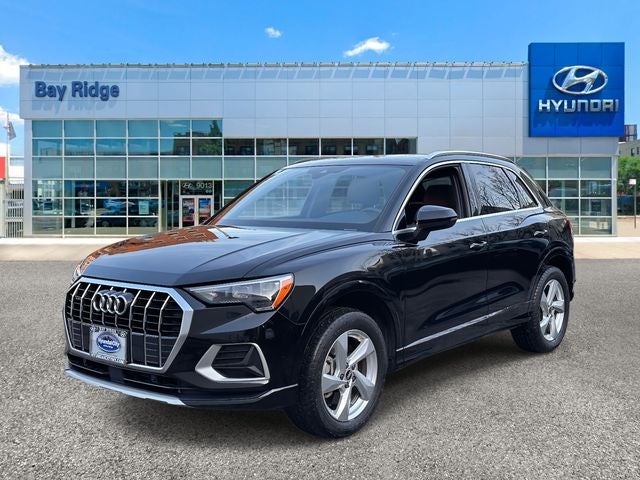 2022 Audi Q3 Premium quattro