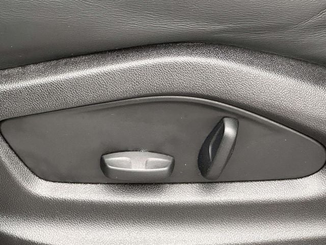 2023 Porsche Cayenne Base