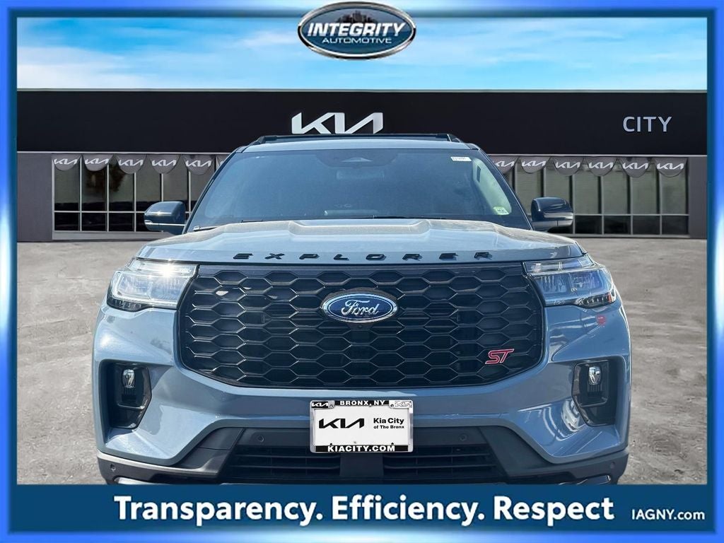 2025 Ford Explorer ST