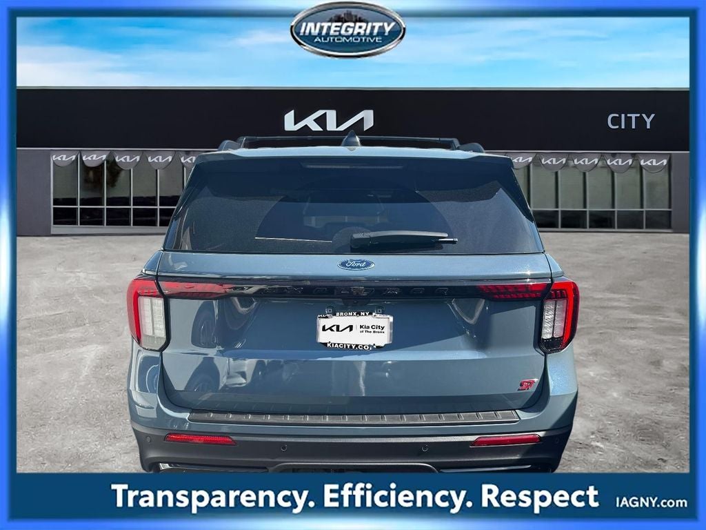 2025 Ford Explorer ST
