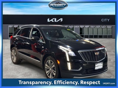2022 Cadillac XT5 Premium Luxury