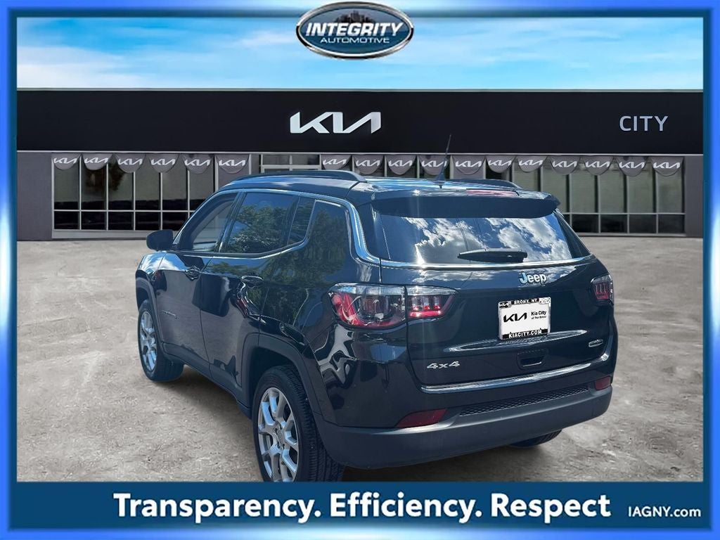 2022 Jeep Compass Latitude Lux