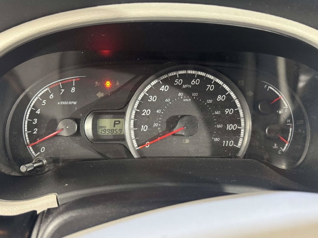 2012 Toyota Sienna LE 8 Passenger