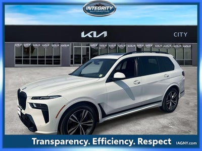 2025 BMW X7 xDrive40i