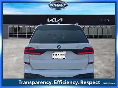 2025 BMW X7 xDrive40i