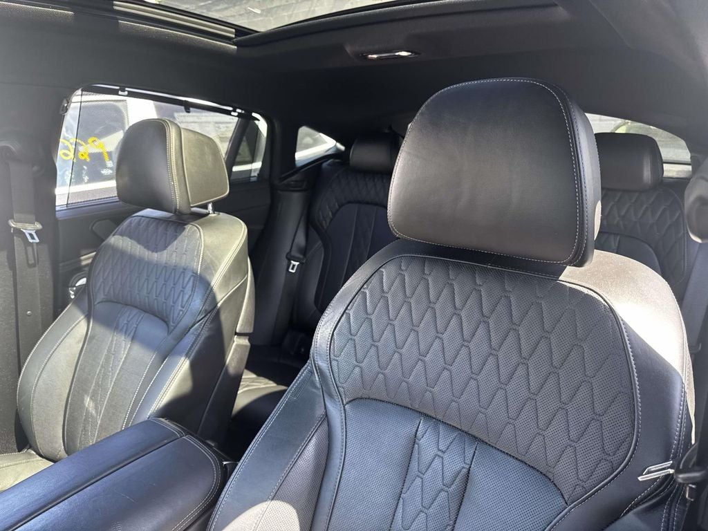 2023 BMW X6 M50i