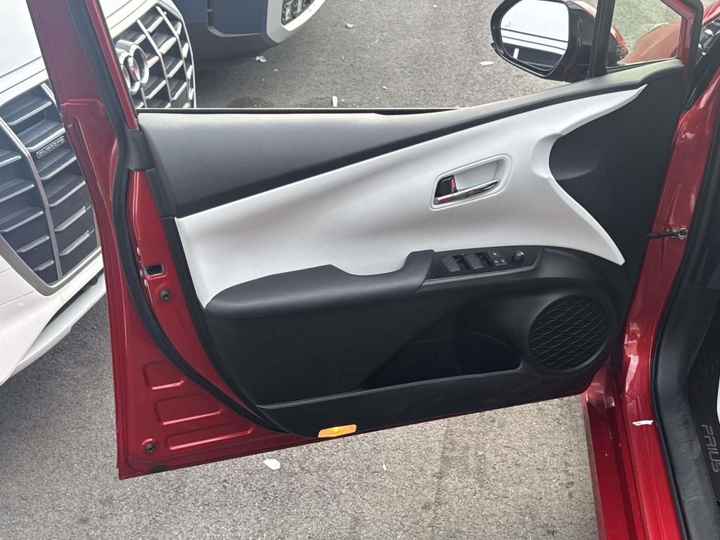2019 Toyota Prius XLE AWD-e