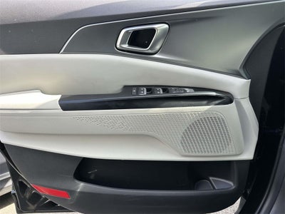 2023 Kia Carnival LX