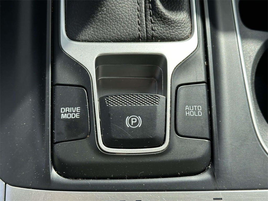 2023 Kia Carnival LX