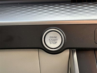 2023 Kia Carnival LX