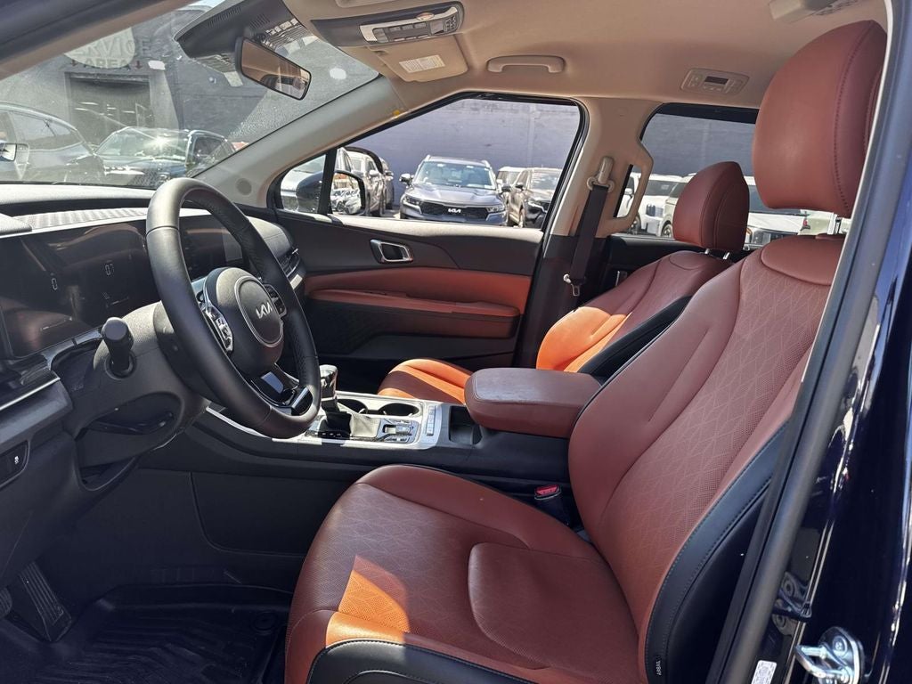 2025 Kia Carnival EX