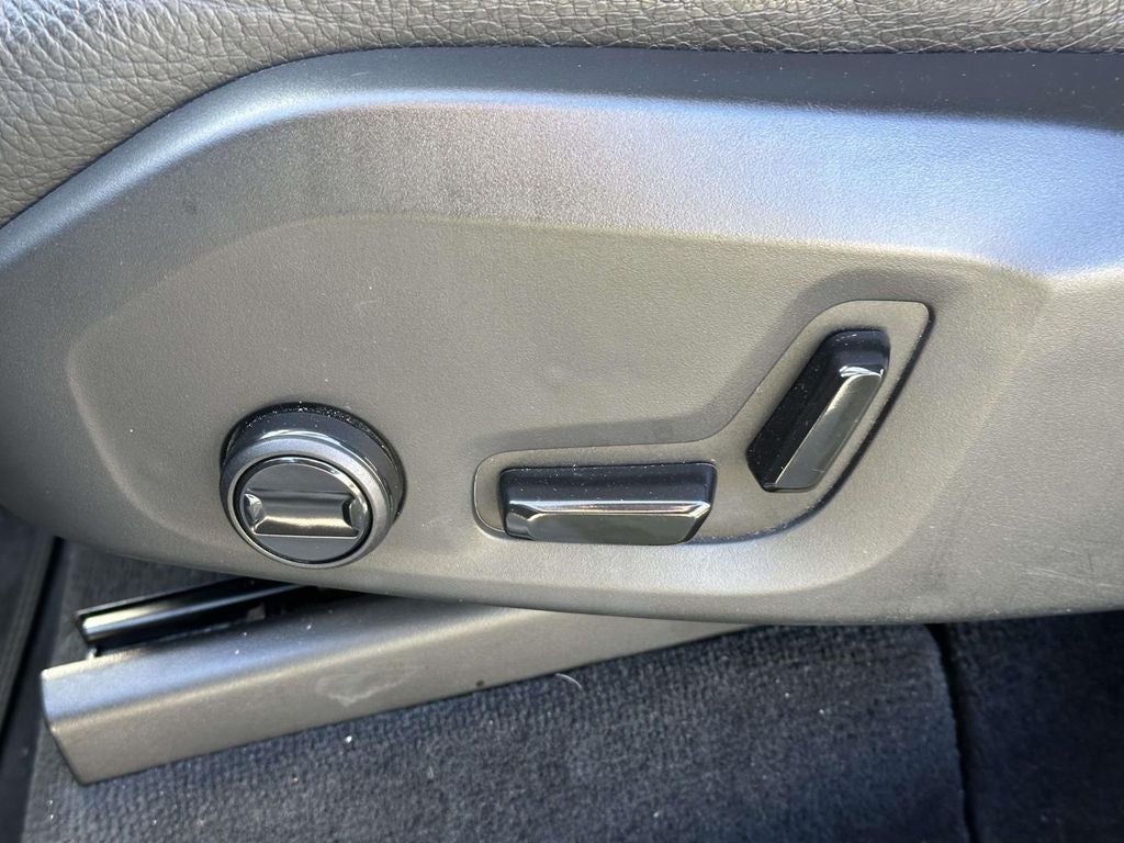 2023 Volvo XC90 B6 Plus 6-Seater