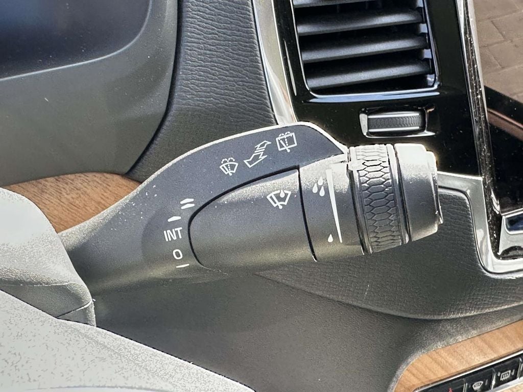 2023 Volvo XC90 B6 Plus 6-Seater